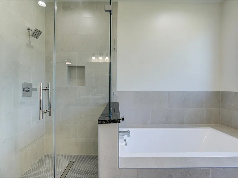 2922 El Fenice Ln — Photo 6