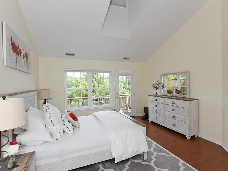 526 Brickhouse Rd — Photo 17
