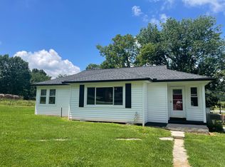 4444 Linwood Rd, Watertown, TN 37184