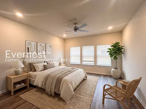 7762 Plymouth Dr Photo 1