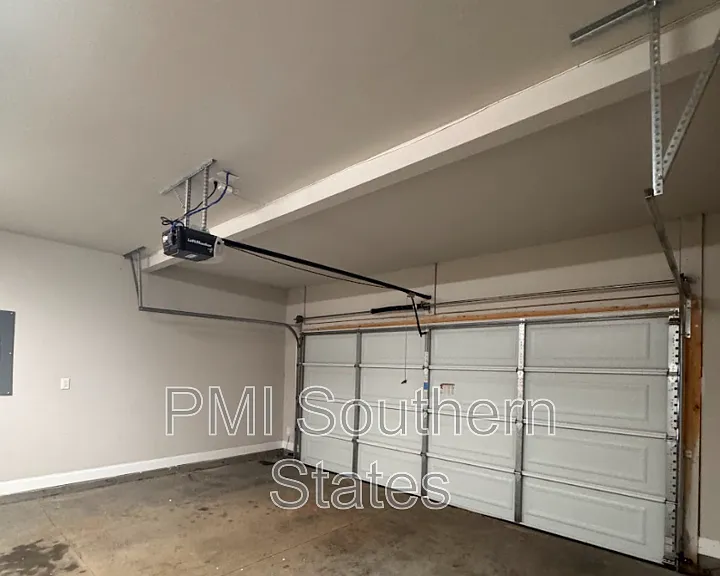 199 Rosewood Cir — Photo 4