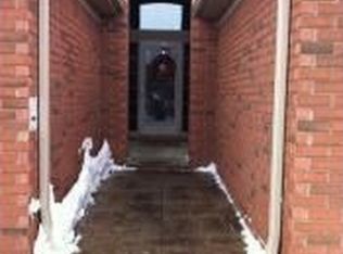 7050 Moore Ct, Shelby Township, MI 48317