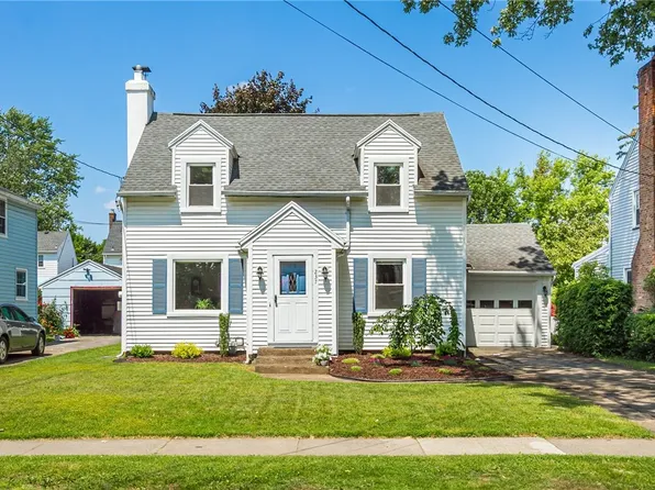 237 W Hickory St, East Rochester, NY 14445