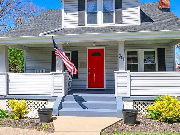 3rd image of 917 Forest Ave