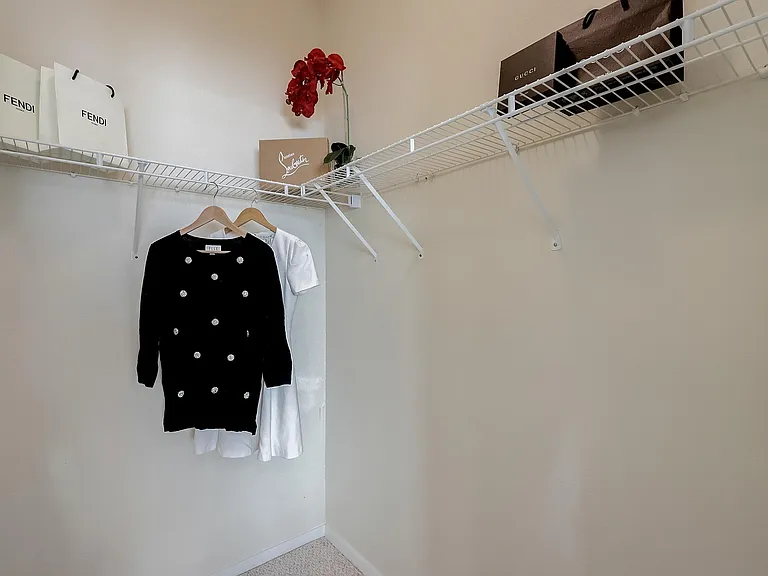200 Caldecott Ln #108 — Photo 29