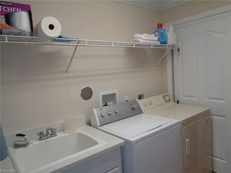6190 Reserve Cir #301 — Photo 19