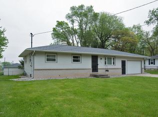 334 28th St N, Springfield, MI 49037