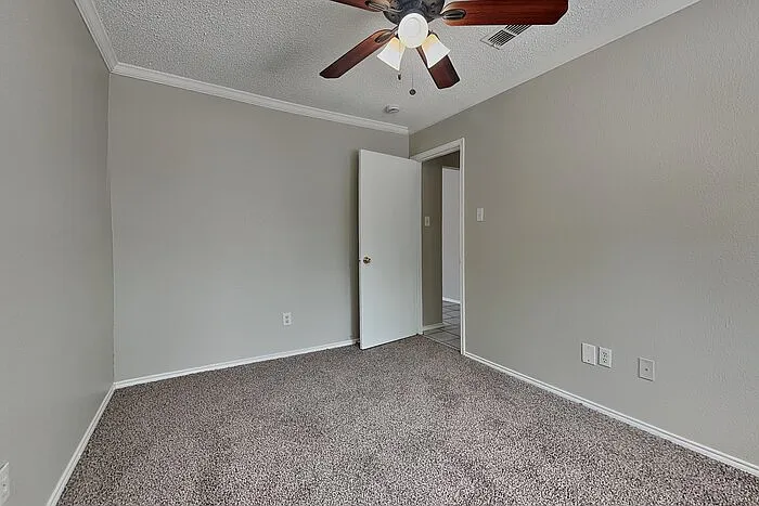 5612 Northfield Dr — Photo 14
