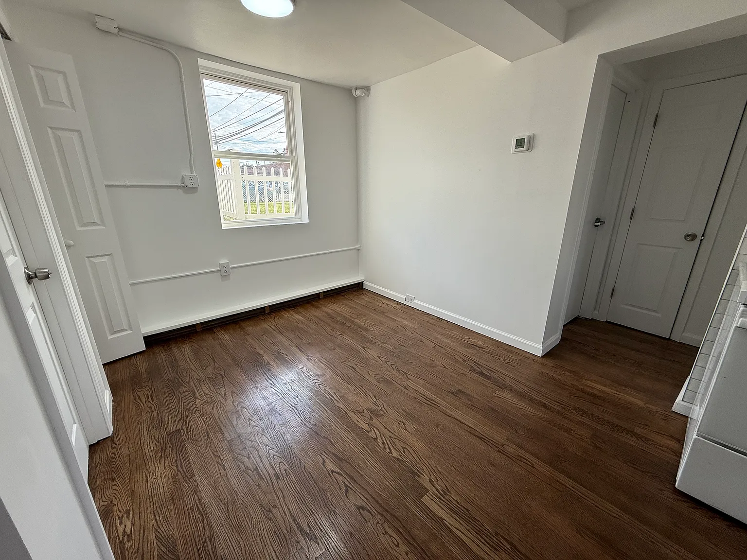 2 bed, 500 sqft, $2,700 — Photo 2