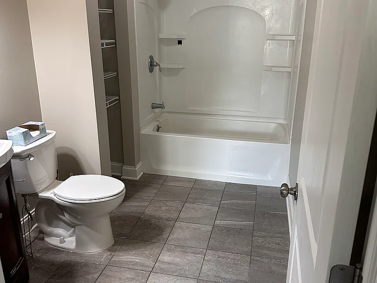17-19 Peacock St #2 — Photo 14