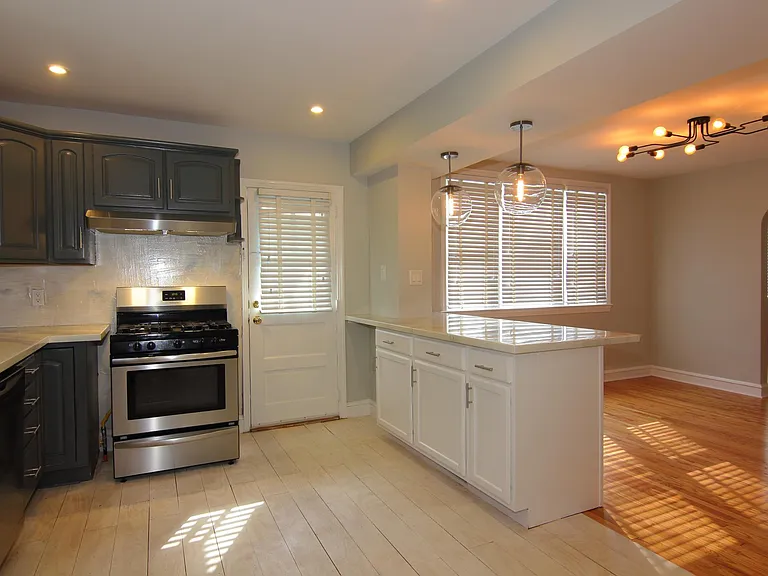 772 Humphreys Rd — Photo 3