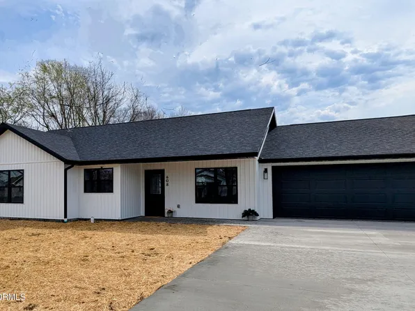608 E 15th St, Eldon, MO 65026