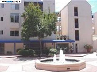 3183 Wayside Plz APT 201, Walnut Creek, CA 94597