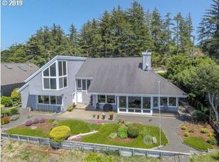 280 Rhododendron Dr, Florence, OR 97439