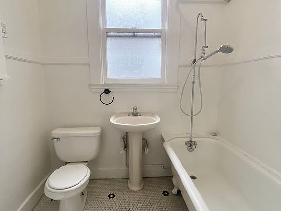 2nd image of 288 9th St APT 18