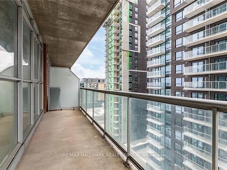 179 George St #1105 — Photo 13