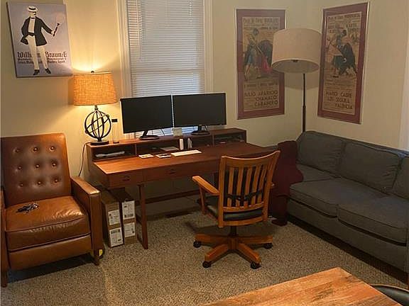 5th image of 201 Cary St APT 1