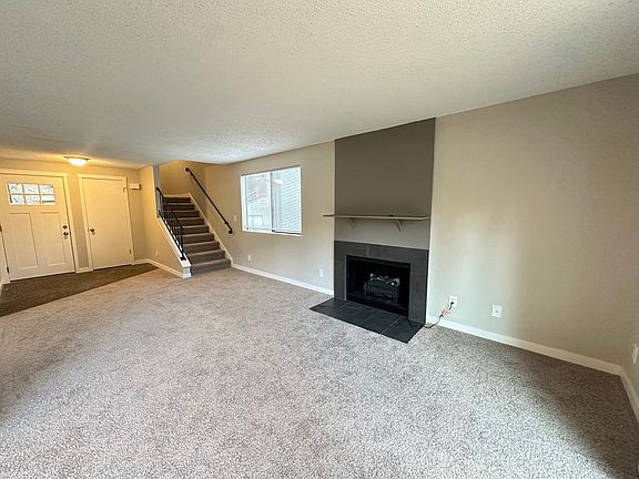 3rd image of 12722 51st Ave NE APT 4