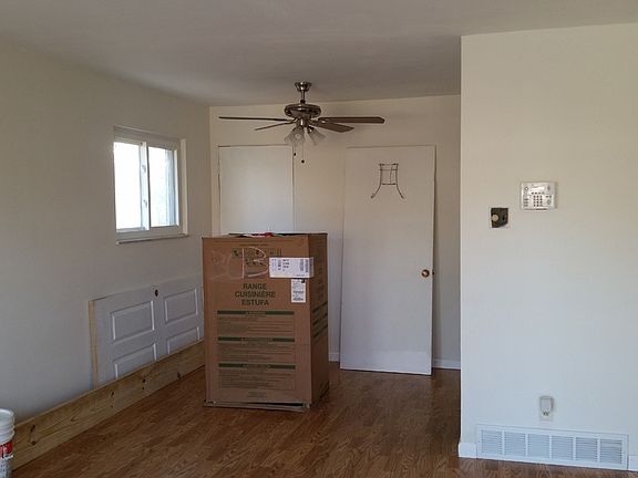 4th image of 9106 Edward Dr