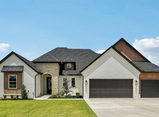 2900 Deer Run Trl, Guthrie, OK 73044