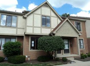 5726 Great Hall Ct, Columbus, OH 43231
