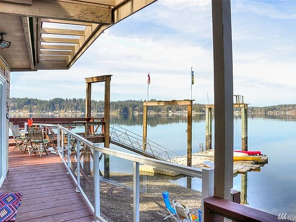 4th image of 4012 Sunset Beach Dr NW