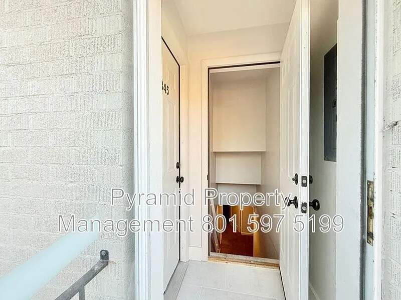 2 bed, 1.0 bath, 850 sqft, $1,199 — Photo 4