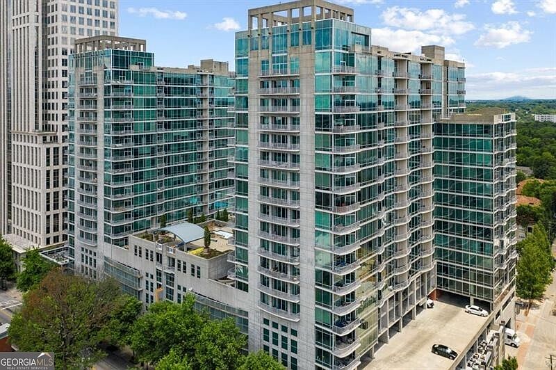 1st image of 923 Peachtree St NE Unit 1021