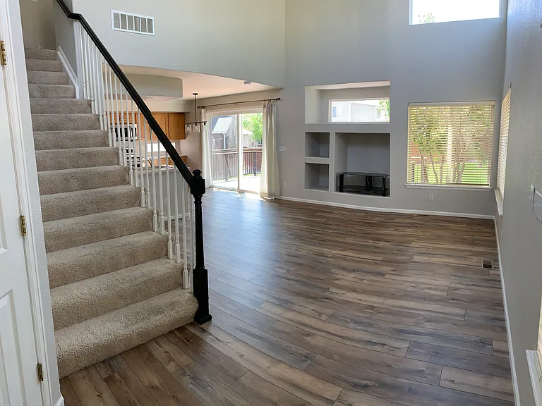 4330 Lyndenwood Point — Photo 3