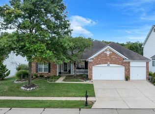 2473 Clarjon Dr, Ballwin, MO 63021