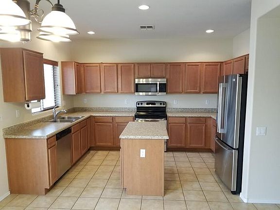 5th image of 34539 S Discovery Ln