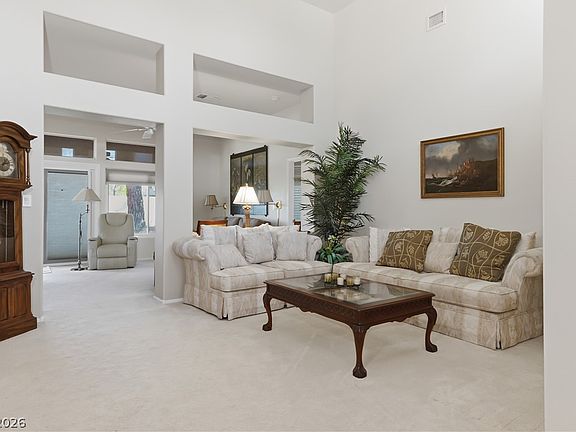 4th image of 10441 Junction Hill Dr