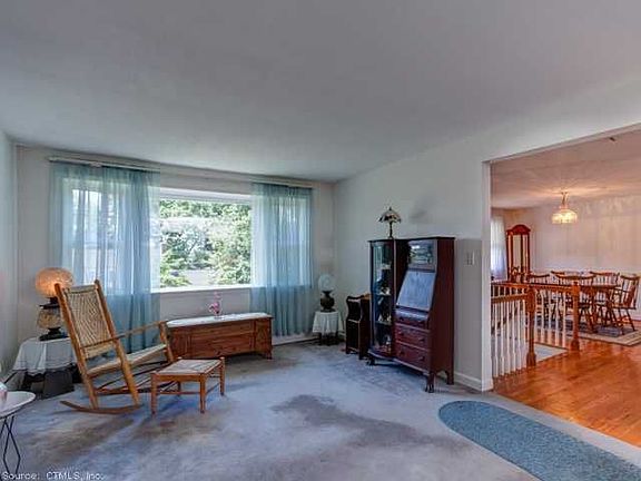 2nd image of 6 Eastwood Dr