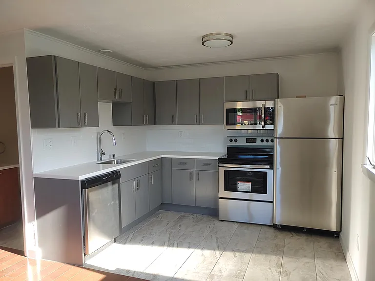 525 Allegheny River Blvd — Photo 2