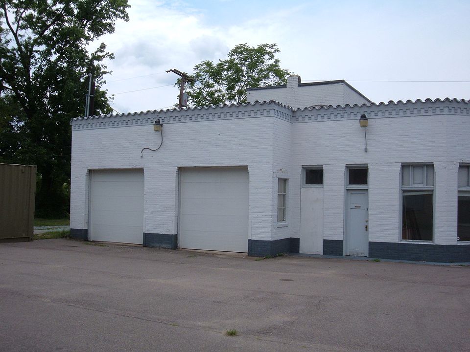 1st image of 205 W Brookland Park Blvd