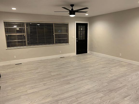 3rd image of 820 Woods Ave