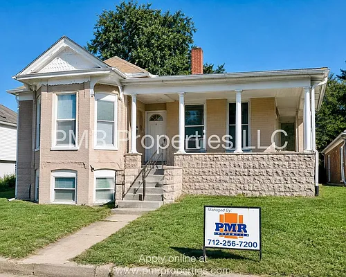 718 S 3rd St Photo 1