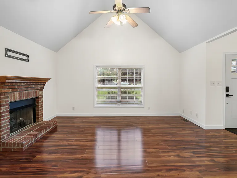 1841 Darlington Dr — Photo 7
