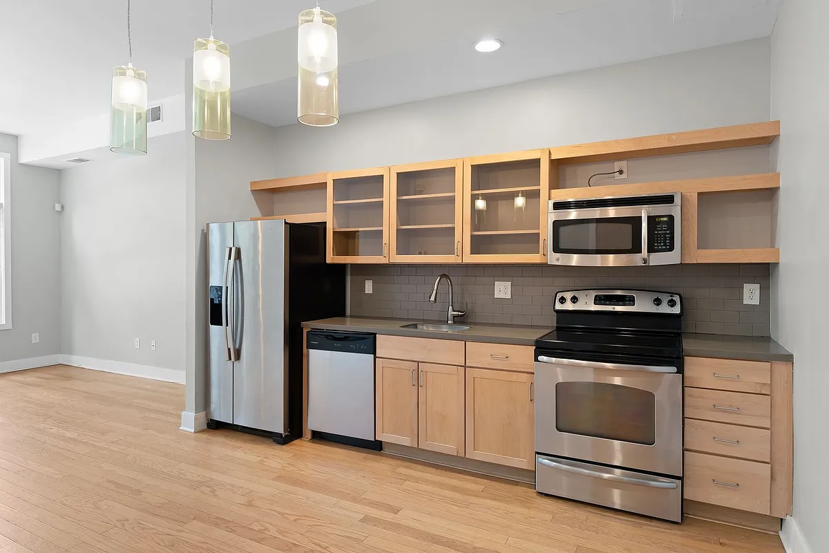 Building Photo - 4475 Rainbow Blvd