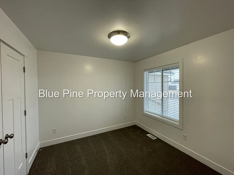 6047 Cedarwood Ln — Photo 6