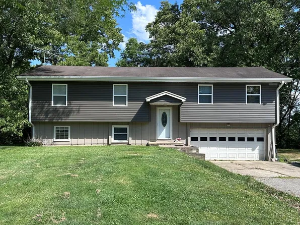 904 Heading Ln, Wellston, OH 45692