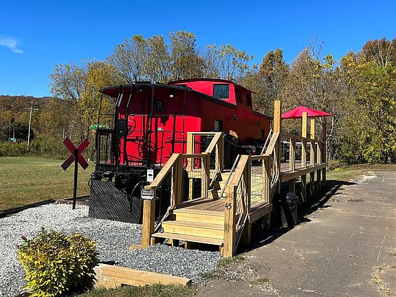 4th image of 45 Caboose Creek Lane