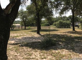 23302 Grand Spg, Elmendorf, TX 78112