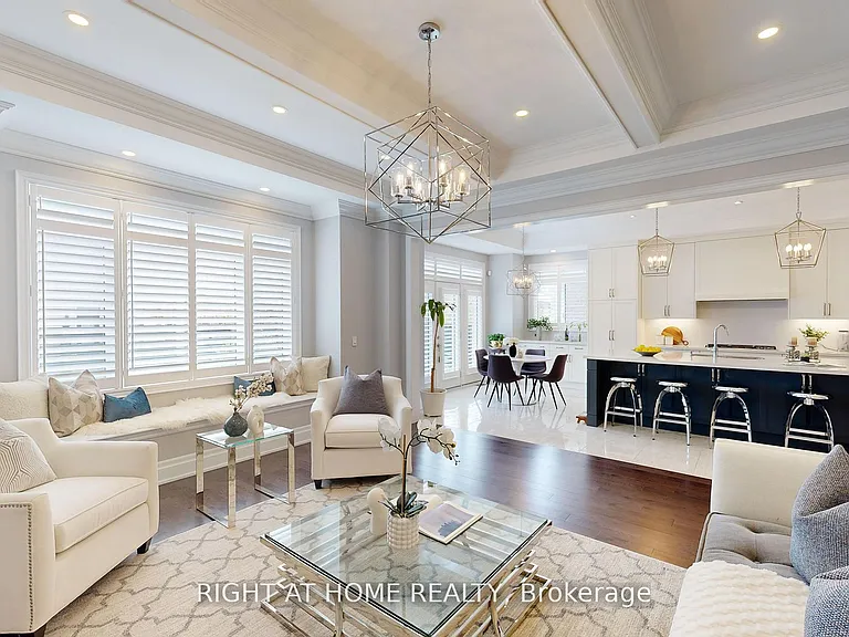 385 Tudor Ave — Photo 10