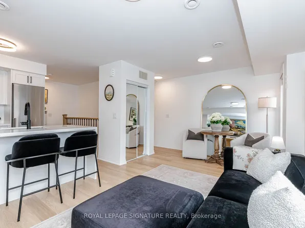 171 William Duncan Rd Unit 3, Toronto, ON M3K 0B8