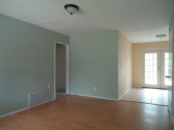 3rd image of 408 NW 55th St