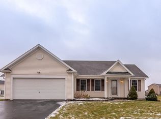 40 Middlesburough Park, North Chili, NY 14514