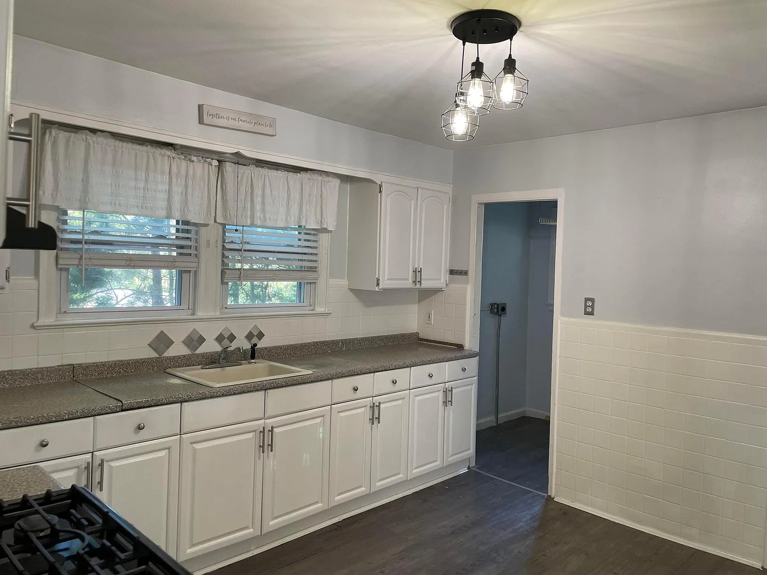 3 bed, 1000 sqft, $2,900 — Photo 4