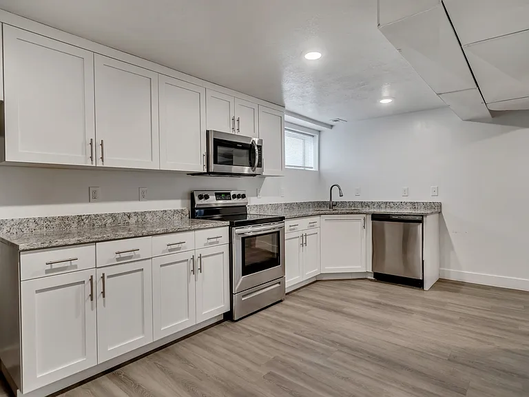 485 E Rena Ave — Photo 9
