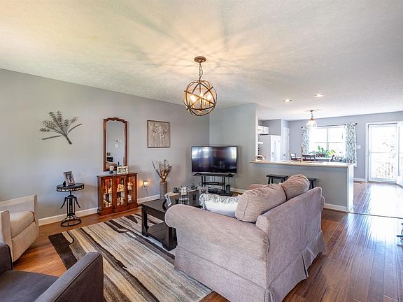 4th image of 521 Northwynd Cir